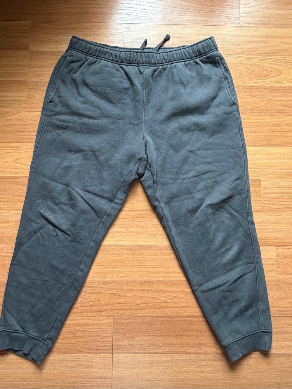 VRST Men’s XL Gray Fleece Jogger Sweatpants